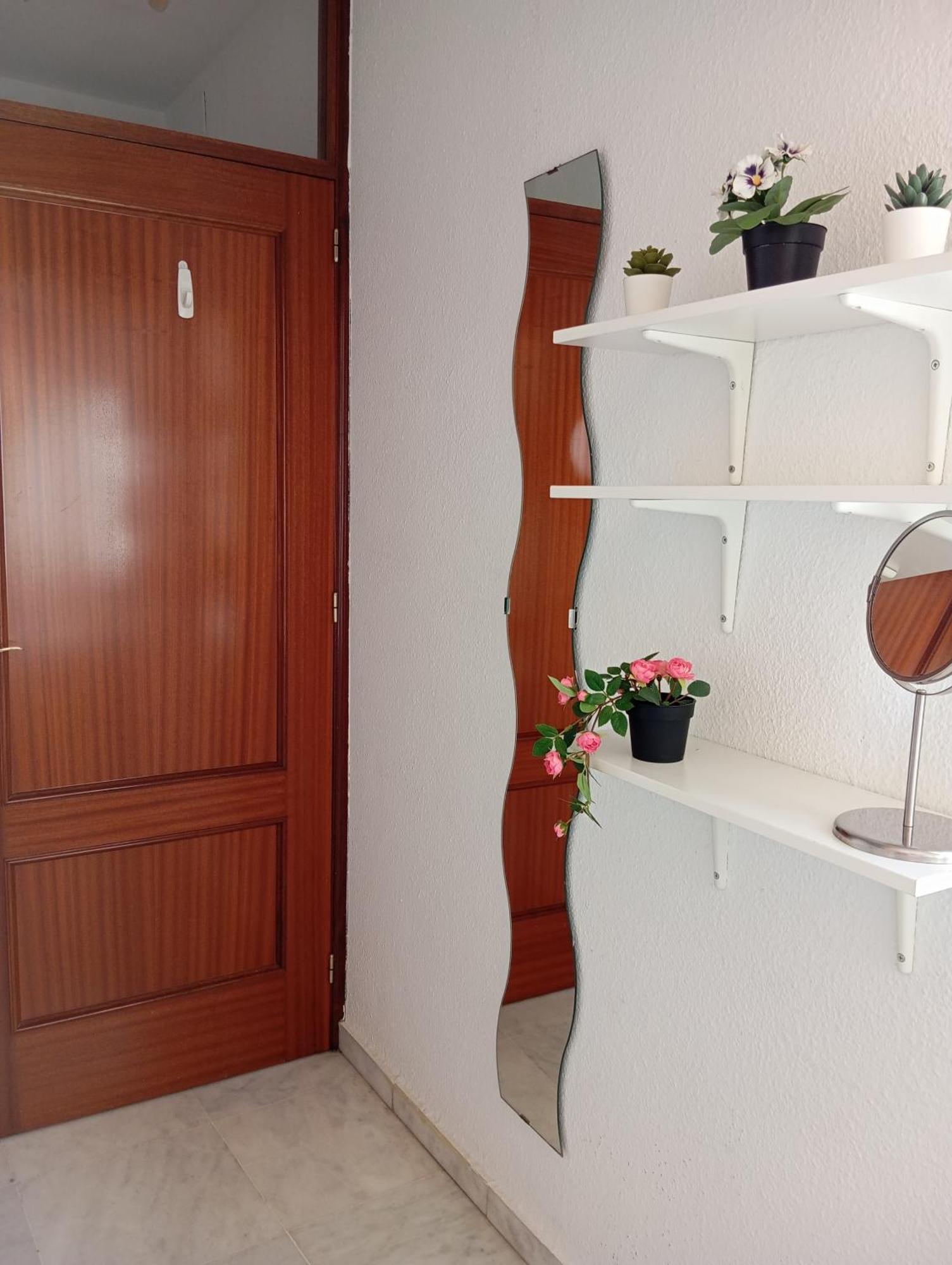 Apartamento Luminoso Casco Antiguo San Luis Apartment Seville Ngoại thất bức ảnh
